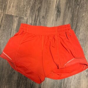 Lululemon red hotty hot shorts 4” low rise